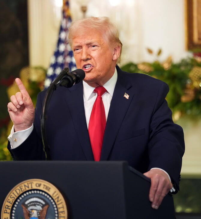 O Τραμπ απηύθυνε διάγγελμα για να περηφανευτεί για τον εαυτό του και να αποδώσει ευθύνες στον Μπάιντεν