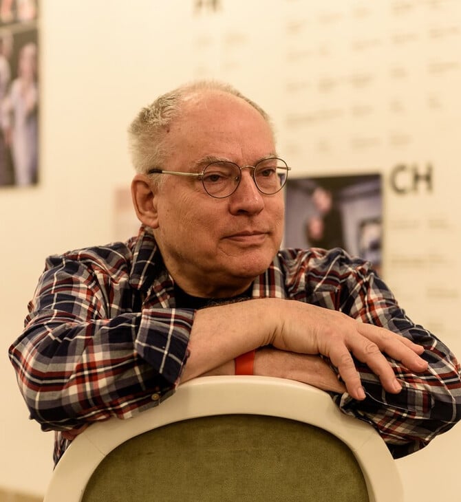 Πέθανε ο Ρόζα φον Πράουνχαϊμ, ένας πρωτοπόρος σκηνοθέτης του queer κινηματογράφου και ακτιβιστής