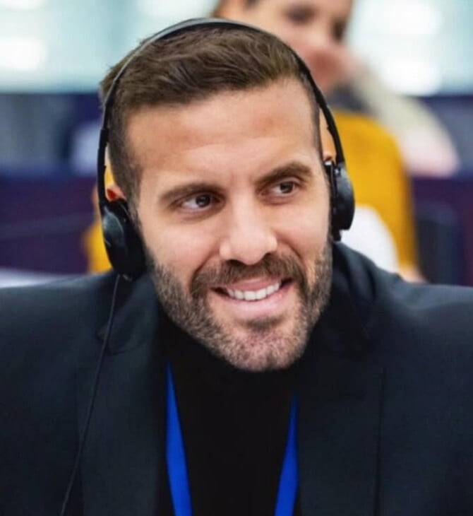 ΝΙΚΟΣ ΠΑΠΠΑΣ ΕΠΙΘΕΣΗ ΔΗΜΟΣΙΟΓΡΑΦΟΣ