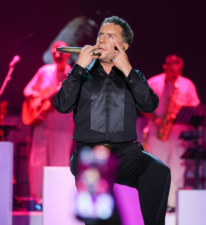 ΓΙΩΡΓΟΣ ΜΑΖΩΝΑΚΗΣ THE VOICE ΕΛΕΝΑ ΠΑΠΑΡΙΖΟΥ