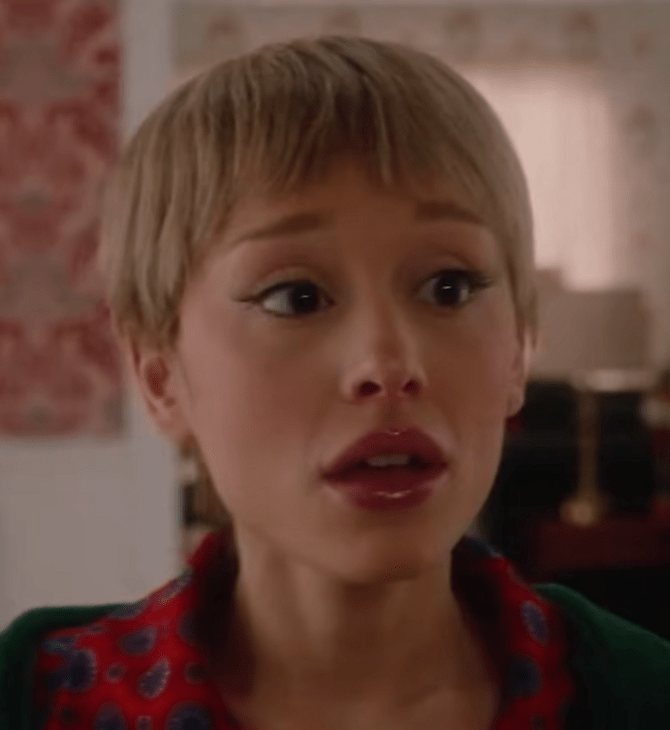 «Ηome Alone»: Η Ariana Grande μεταμφιέστηκε σε Kevin McCallister για χάρη του SNL 