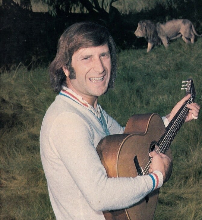 Γιώργος Κοινούσης: 50 χρόνια από το «Αστεία και Σοβαρά», τον δίσκο με τα καλύτερα τραγούδια του 