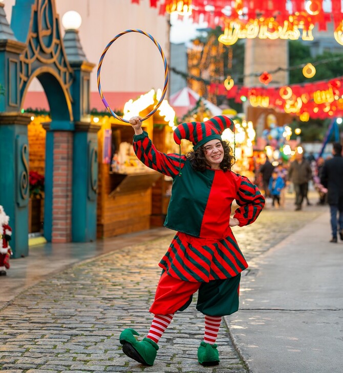 ΔΕΗ CHRISTMAS FACTORY: Η πιο φωτεινή γιορτή της Αθήνας λάμπει στην καρδιά της πόλης