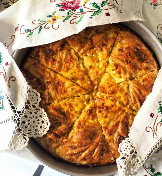 Κριασόπιτα και ρυζόπιτα, το τυχερό κομμάτι της πίτας μιας άλλης ζωής