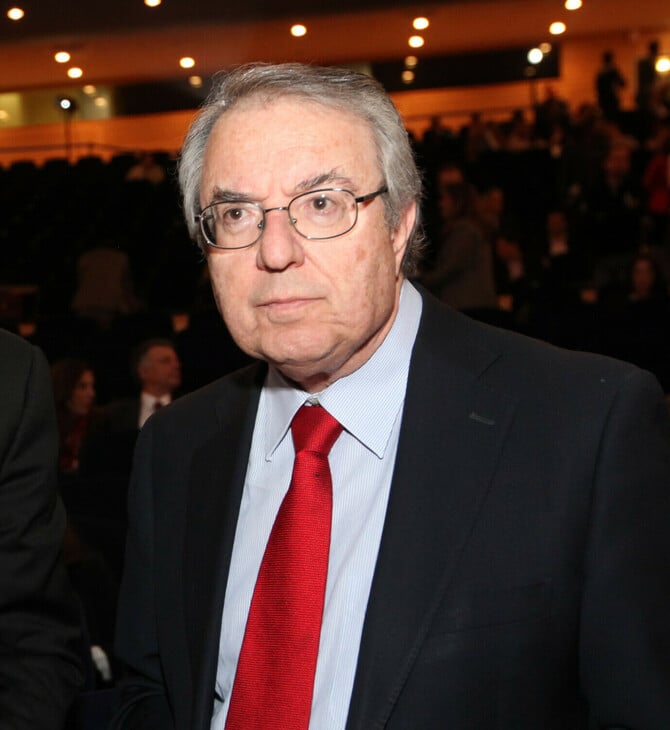 ΓΙΩΡΓΟΣ ΜΠΑΜΠΙΝΙΩΤΗΣ