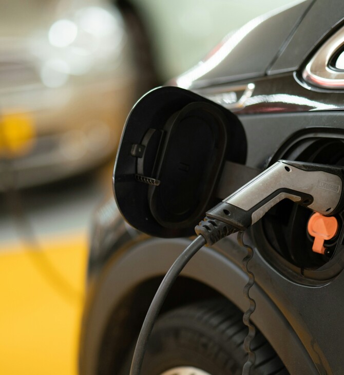 ΚΙΝΟΥΜΑΙ ΗΛΕΚΤΡΙΚΑ 3 ΠΑΡΑΤΑΣΗ