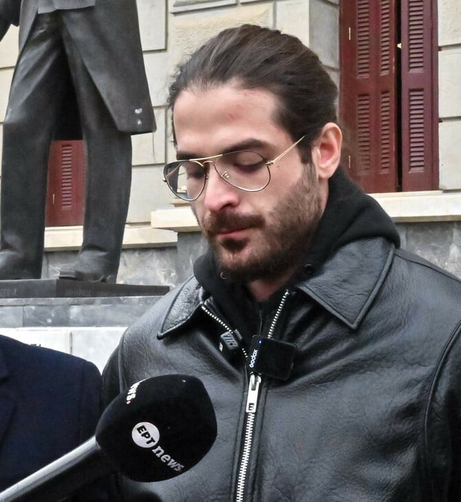 Άρης Μουγκοπέτρος: «Του ζητούσε 700 ευρώ τον μήνα για να βλέπει τα παιδιά» λέει συγγενής του