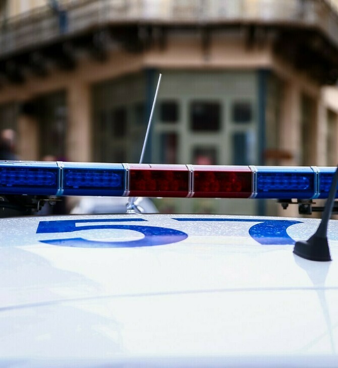 ΤΡΑΠΕΡ ΓΛΥΦΑΔΑ ΚΛΕΜΜΕΝΟ ΑΥΤΟΚΙΝΗΤΟ