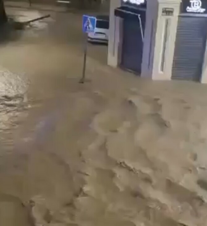 ΙΣΠΑΝΙΑ ΜΑΛΑΓΑ ΠΛΗΜΜΥΡΕΣ ΒΡΟΧΕΣ