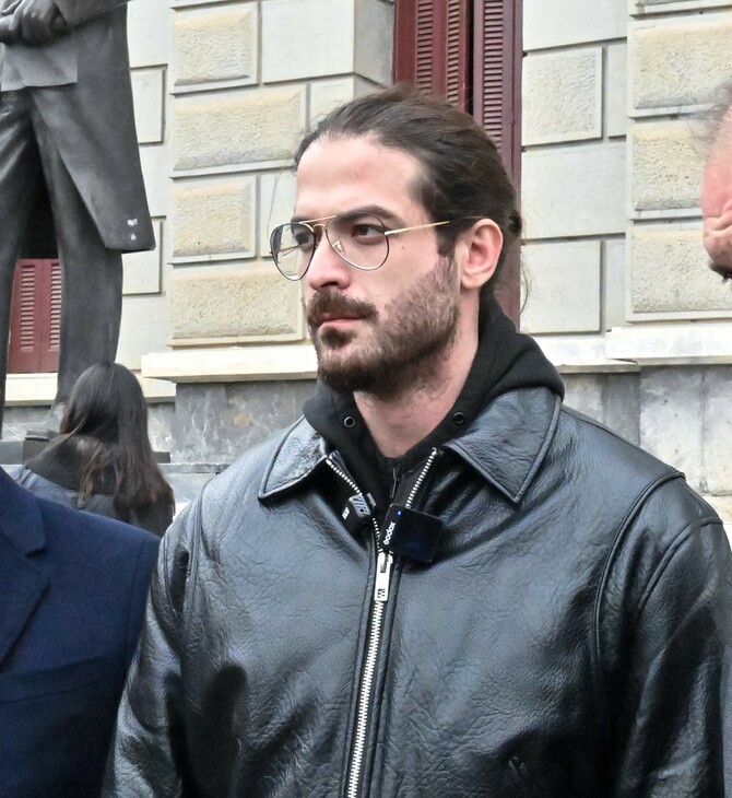 Άρης Μουγκοπέτρος: «Άρχισε να καταναλώνει αλκοόλ, είχε αλλοπρόσαλλη συμπεριφορά» καταγγέλλει η σύζυγός του