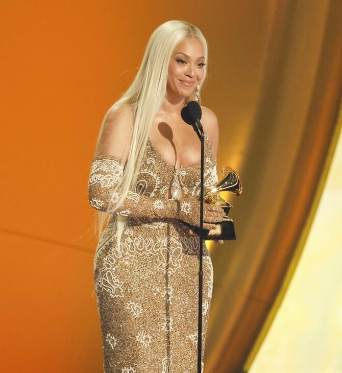 ΜΠΙΓΙΟΝΣΕ ΔΙΣΕΚΑΤΟΜΜΥΡΙΟΥΧΟΣ