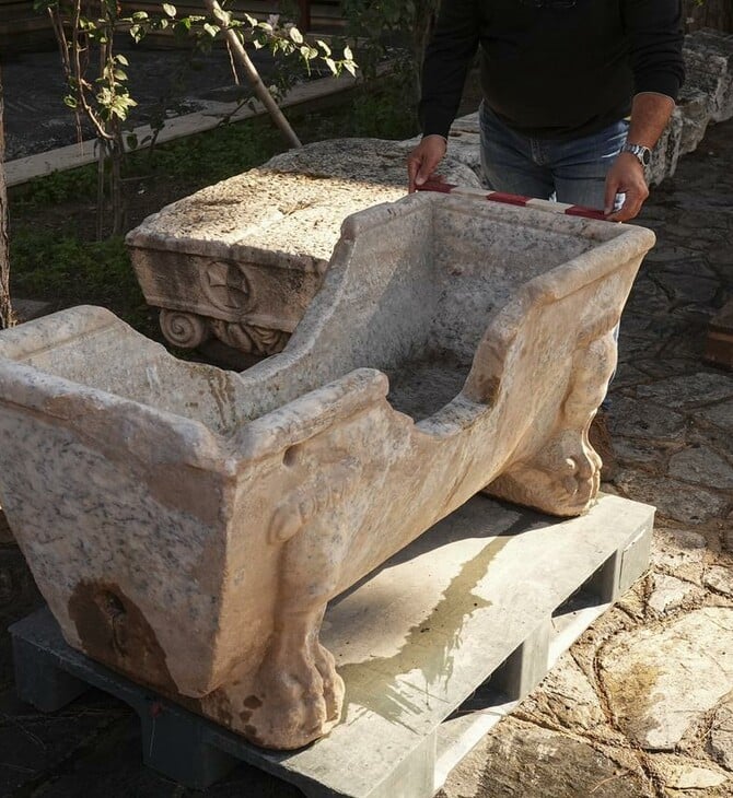 ΕΦΕΣΟΣ ΜΠΑΝΙΕΡΑ ΑΓΑΛΜΑ ΑΝΑΚΑΛΥΨΗ ΑΡΧΑΙΟΛΟΓΙΑ