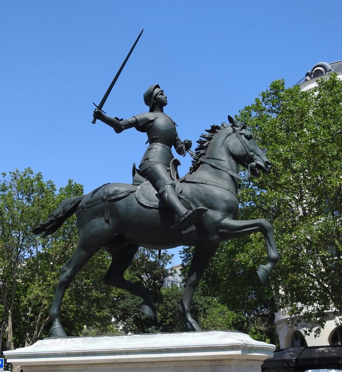 ΠΑΡΙΣΙ ΑΓΑΛΜΑ ΙΩΑΝΝΑ ΤΗΣ ΛΩΡΑΙΝΗΣ