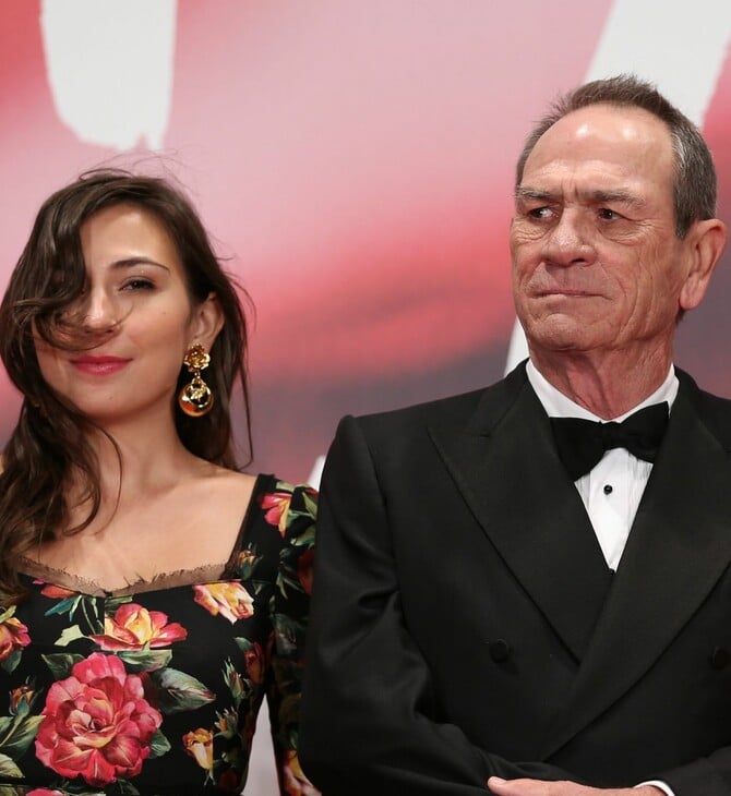 ΤΟΜΙ ΛΙ ΤΖΟΟΥΝΣ ΚΟΡΗ ΝΕΚΡΗ ΒΙΚΤΟΡΙΑ