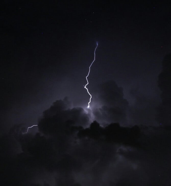 Καιρός: Βαρομετρικό χαμηλό συνοδευόμενο από ψυχρό μέτωπο πλησιάζει τη χώρα - Έρχονται καταιγίδες και χιόνια