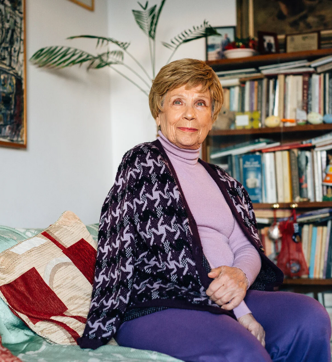 ΜΕΛΠΩ ΖΑΡΟΚΩΣΤΑ ΠΕΘΑΝΕ