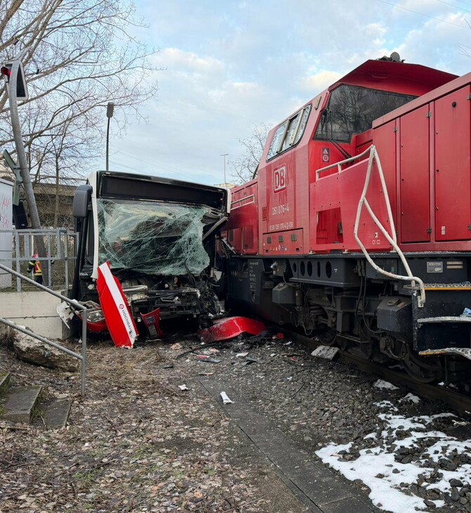 Αμβούργο: Σύγκρουση τρένου με λεωφορείο - Ένας νεκρός και τουλάχιστον 9 τραυματίες