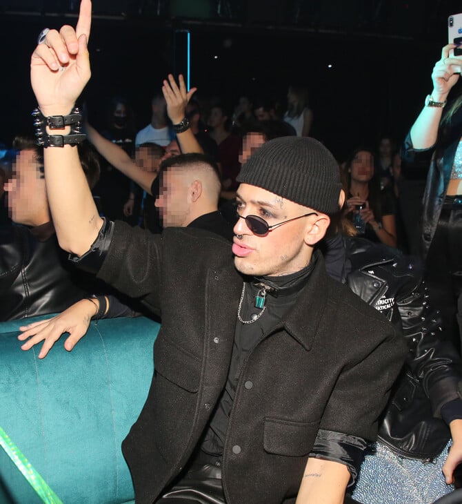 Τάσος Ξιαρχό: «Εγώ δεν είμαι γκέι, είμαι στρέιτ ομοφυλόφιλος και αυτό τσαντίζει»