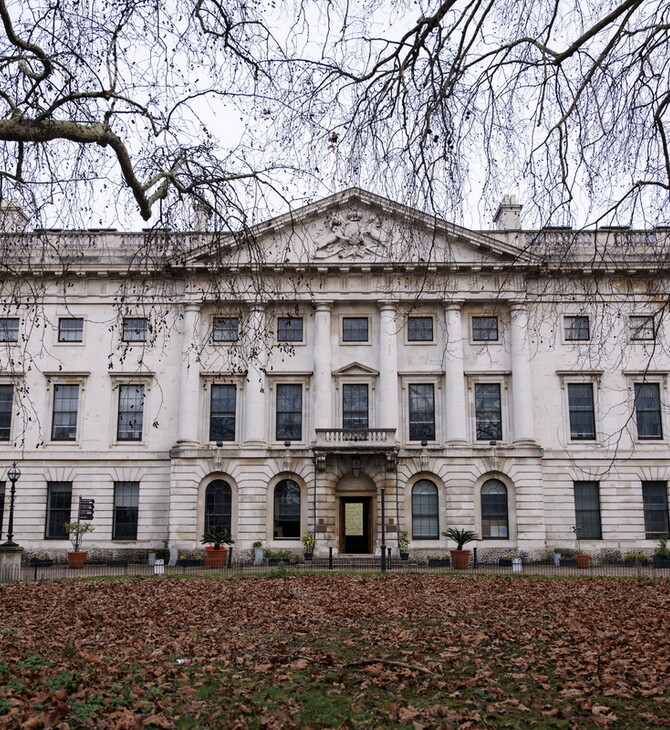 ΒΡΕΤΑΝΙΑ ΛΟΝΔΙΝΟ ΚΙΝΑ ΠΡΕΣΒΕΙΑ 