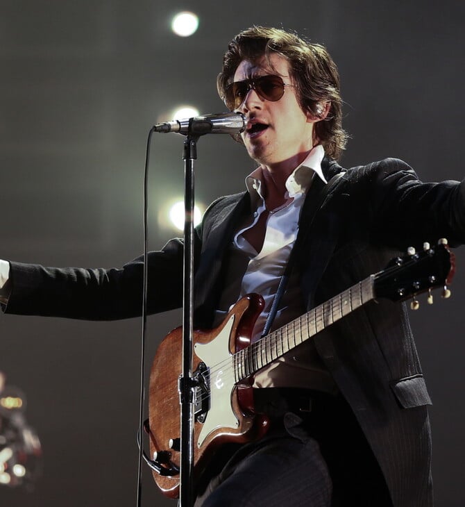 ARCTIC MONKEYS WARCHILD ΤΡΑΓΟΥΔΙ