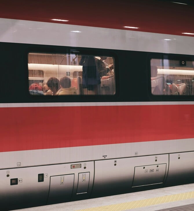 Νέο σιδηροδρομικό ατύχημα στην Ισπανία: Τρένο συγκρούστηκε με γερανό στην Καρθαγένη 