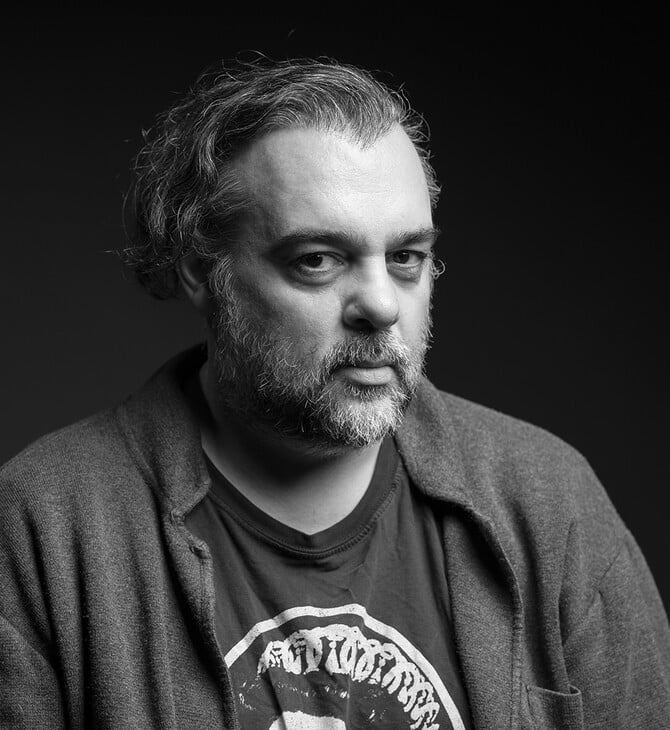 Ο Αργύρης Ξάφης διαβάζει Γιώργο Ιωάννου