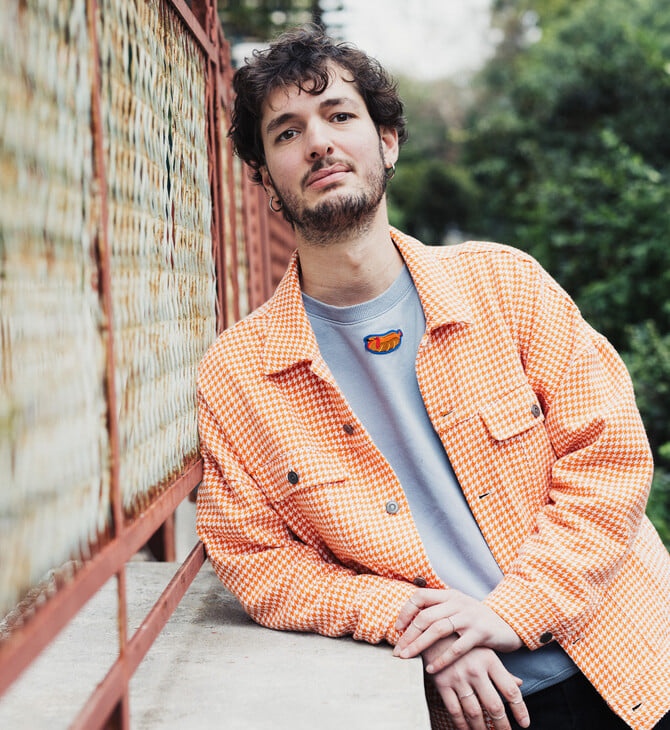 Τα ονειρικά σύμπαντα του Βασίλη Κουτσογιάννη