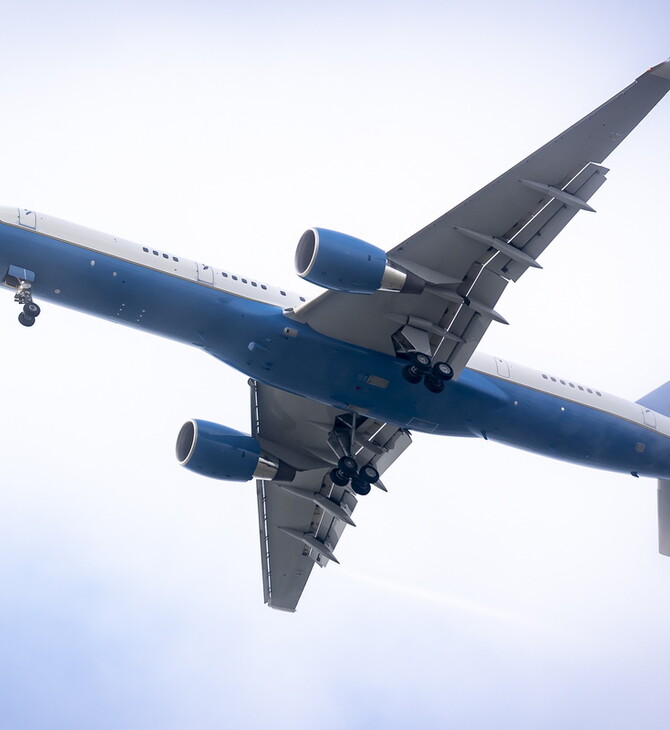 ΤΡΑΜΠ ΑΕΡΟΣΚΑΦΟΣ ΑΜΑΞΙΑ