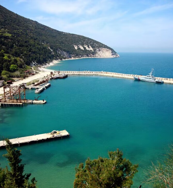 ΝΗΣΙ ΤΡΑΜΠ ΑΛΒΑΝΙΑ ΠΕΡΙΒΑΛΛΟΝΤΙΚΕΣ ΕΝΩΣΕΙΣ