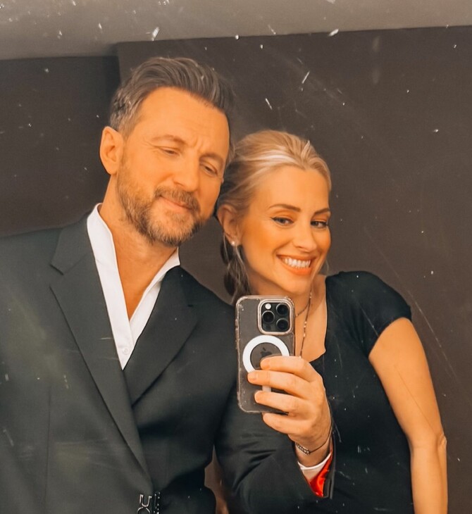 ΚΩΣΤΑΣ ΚΑΡΑΦΩΤΗΣ ΠΑΙΔΙ ΚΑΤΙΑ ΜΑΝΟΥ