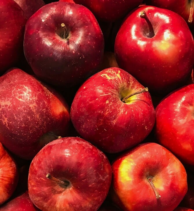 «Μίγματα φυτοφαρμάκων» μολύνουν τα μήλα σε όλη την Ευρώπη, σύμφωνα με μελέτη