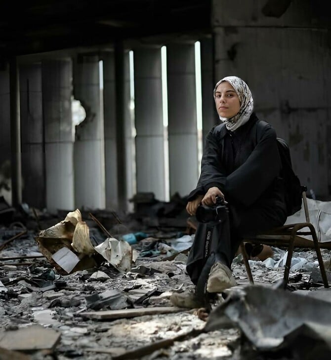 Φάτμα Χασόνα: Η τελευταία φωτορεπόρτερ της Γάζας