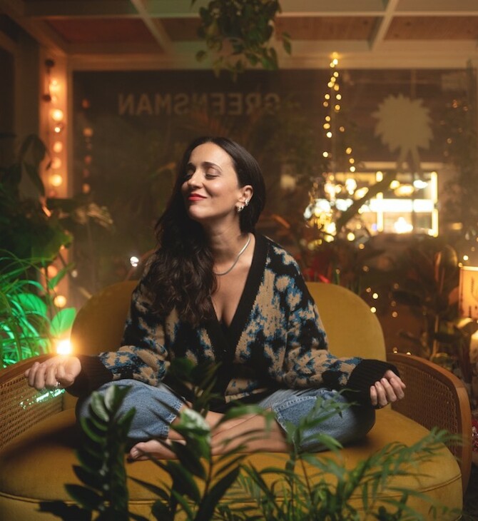 «Αιώνιες Γυναίκες»: Η Ευτυχία Μητρίτσα επιστρέφει στη σκηνή του Theatre of the NO