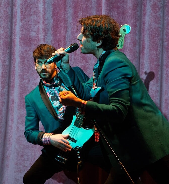 Ιεροτελεστία: Μια παράσταση για την απώλεια και τις μικρές επαναστάσεις