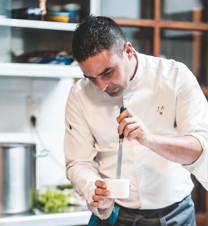 Tι έκαναν τρεις σεφ με αστέρι Μισελέν σε ένα χωριουδάκι στον Αλίκαμπο Χανίων;