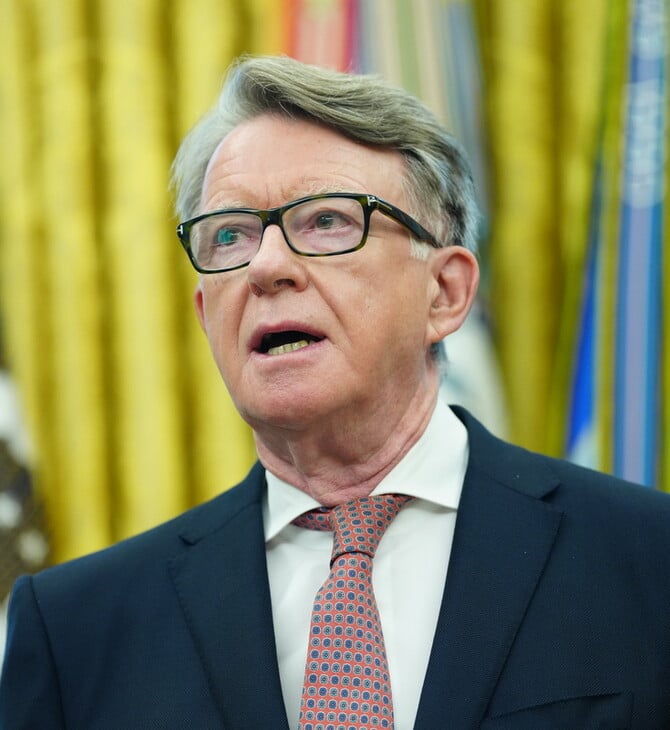 Αρχεία Έπσταϊν: Ο Πίτερ Μάντελσον παραιτείται από τη Βουλή των Λόρδων μετά τη διαρροή email 