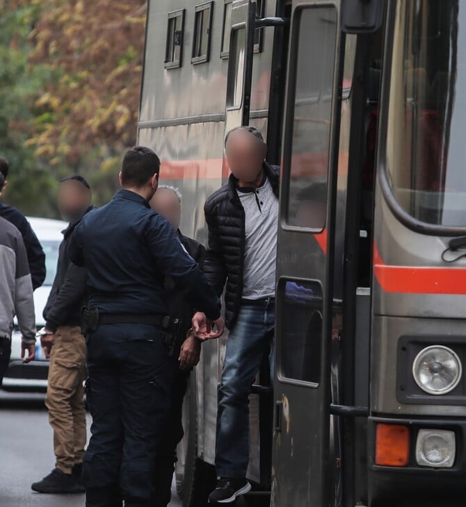 ΑΣΤΥΝΟΜΙΚΟΣ ΒΟΥΛΗΣ ΔΙΚΗ ΚΑΚΟΠΟΙΗΣΗ ΑΝΗΛΙΚΩΝ