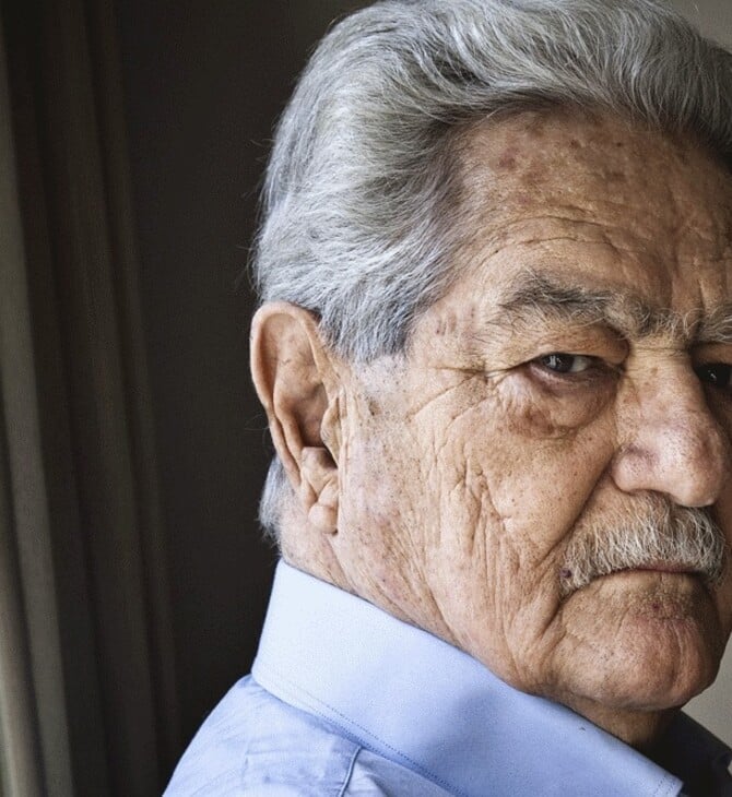 Κώστας Αξελός: «Για μας δεν υπήρχε ιερό και όσιο»