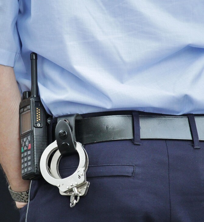 ΓΑΛΛΙΑ ΕΠΙΘΕΣΗ ΜΑΧΑΙΡΙ ΜΑΘΗΤΗΣ ΚΑΘΗΓΗΤΡΙΑ ΣΧΟΛΕΙΟ