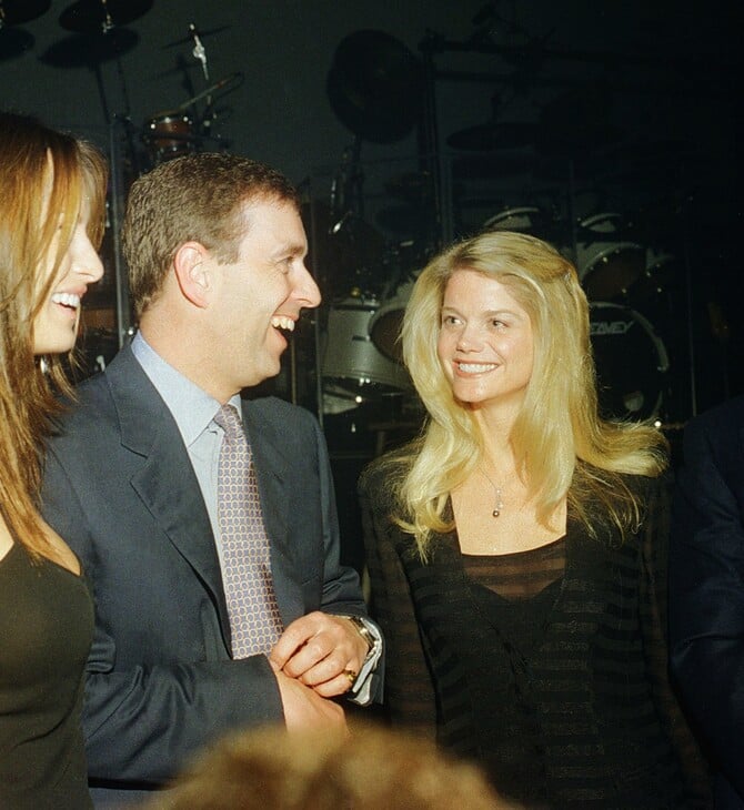 Πρίγκιπας Άντριου-Τζέφρι Έπσταϊν: Φέρονται να ζήτησαν από χορεύτρια ερωτική συνεύρεση και με τους δύο