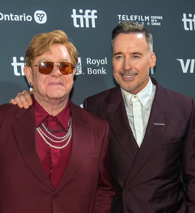 Ο Έλτον Τζον κάνει λόγο για «επαίσχυντη εισβολή» της Daily Mail στην προσωπική του ζωή