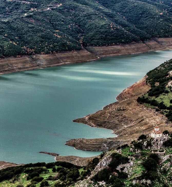 Λίμνη Μόρνου: Θεαματική άνοδος της στάθμης του νερού από τον Νοέμβριο 