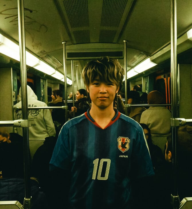 Τι γυρεύει μια Γιαπωνέζα ποδοσφαιρίστρια στην Αθήνα;