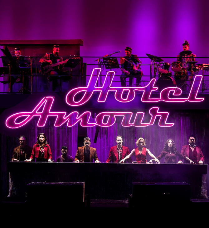 Hotel Amour: Διαθέσιμο στο Spotify το μιούζικαλ των Γεράσιμου Ευαγγελάτου & Θέμη Καραμουρατίδη 