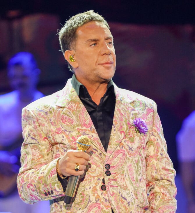 Γιώργος Μαζωνάκης: Ολοκληρώθηκε με επιτυχία το χειρουργείο του τραγουδιστή