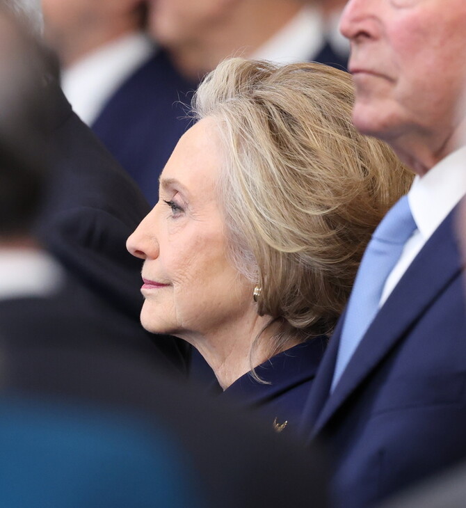 ΧΙΛΑΡΙ ΚΛΙΝΤΟΝ ΗΠΑ ΤΖΕΦΡΙ ΕΠΣΤΑΪΝ