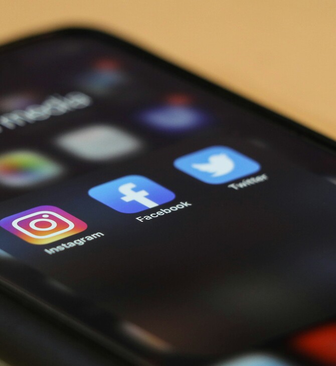 ΜΟΝΑΧΟΙ ΙΤΑΛΙΑ SOCIAL MEDIA NETFLIX