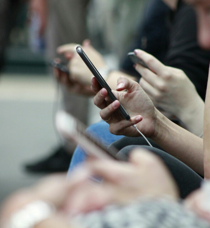 ΡΩΣΙΑ ΕΠΙΚΟΙΝΩΝΙΕΣ ΤΗΛΕΠΙΚΟΙΝΩΝΙΕΣ ΔΙΑΚΟΠΗ