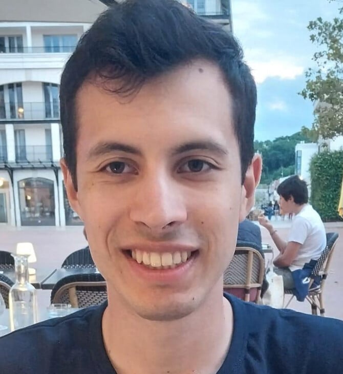 ΑΚΡΟΔΕΞΙΟΣ ΓΑΛΛΙΑ ΘΑΝΑΤΟΣ ΑΝΥΠΟΤΑΚΤΗ ΓΑΛΛΙΑ