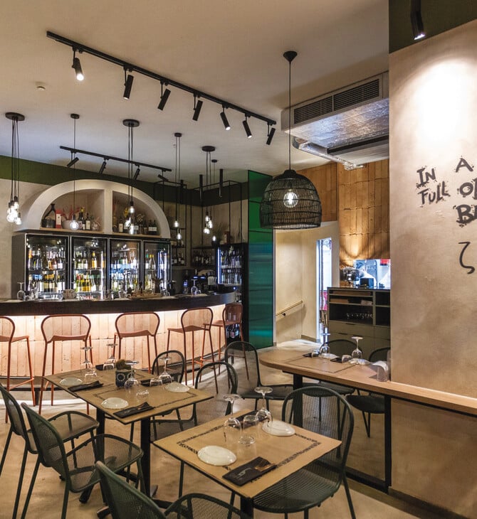 ζιράφ Wine Bar: Οινογνωσία για όλους σε ένα σκηνικό με street afro ατμόσφαιρα